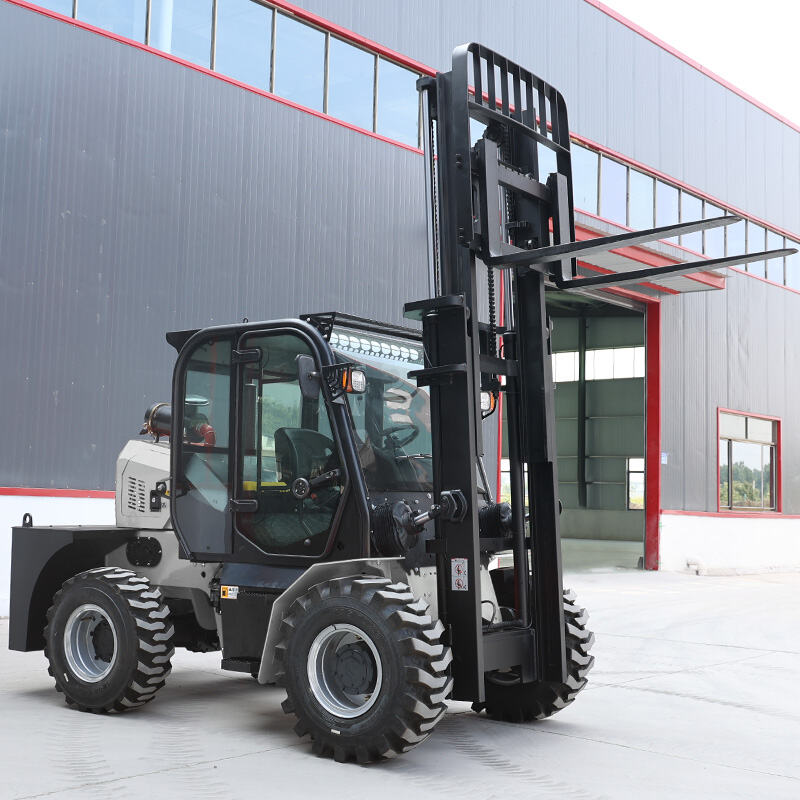 3.PTF-35Y Rough Terrain Forklift-Cab